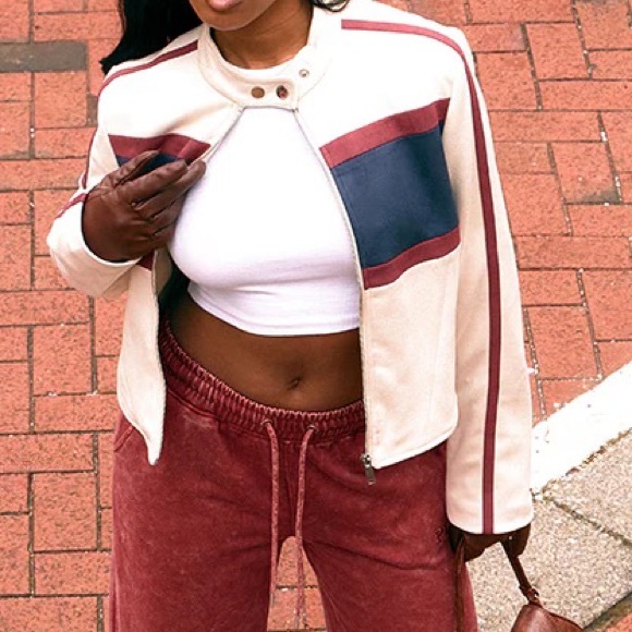 New PrettyLittleThing Faux Suede Contrast Panel Moto Jacket Size 10 - Picture 3 of 4